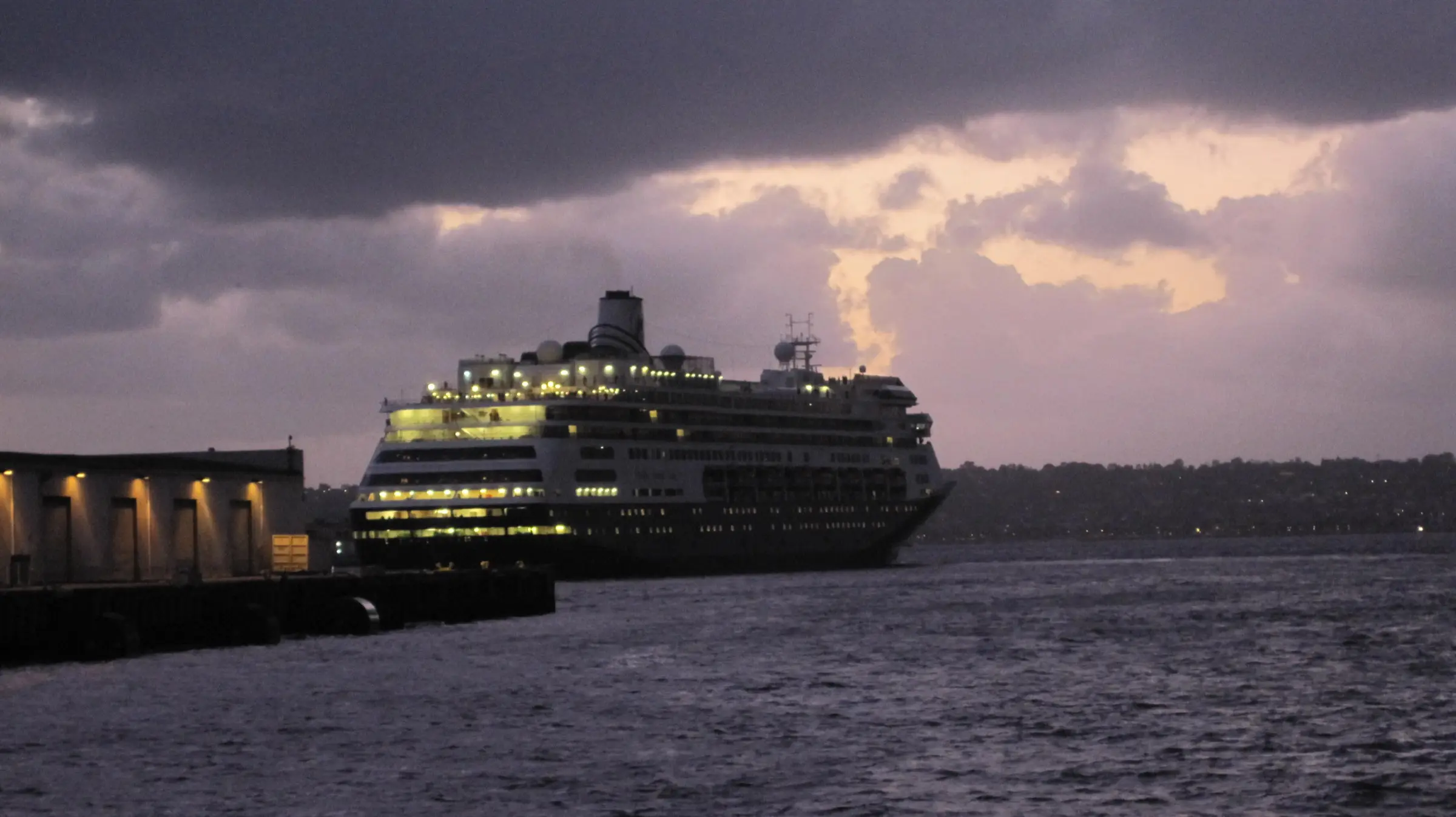 Zaandam leaving San Diego at dusk in December 2009